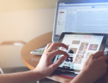 Flexible Ipad